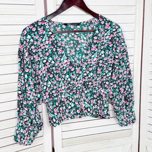 Zara Floral V-Neck Smocked Waist Crop Top Blouse Pink Green Medium - Picture 9 of 13
